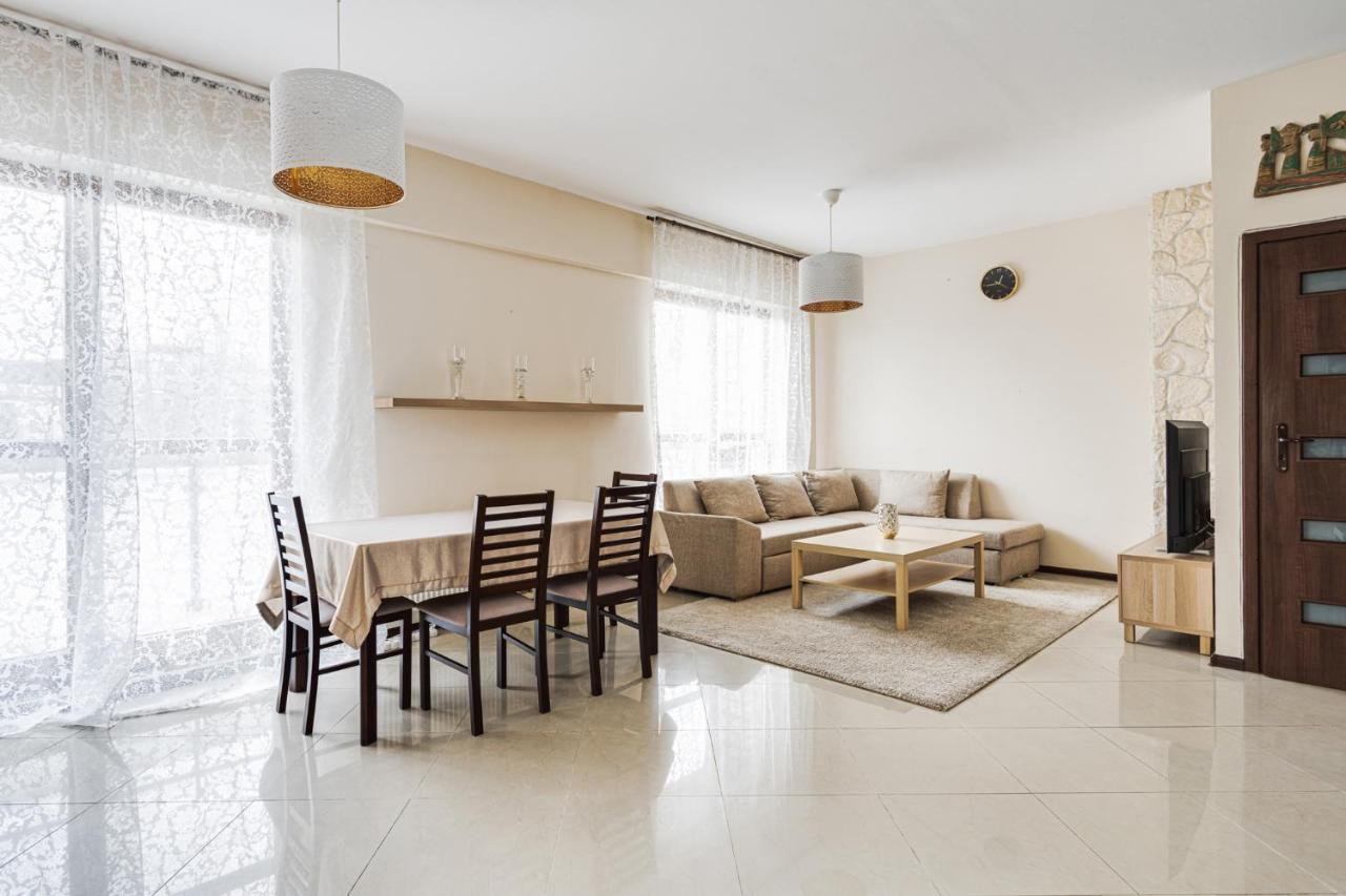 Apartament Wiktoria Wilanow Apartment Warsawa Bagian luar foto